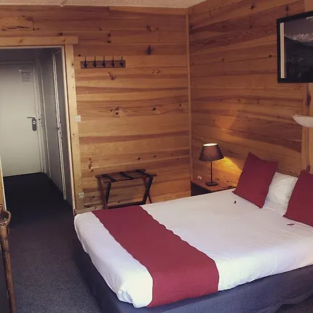 Hotel De La Valentin Hotel 2*