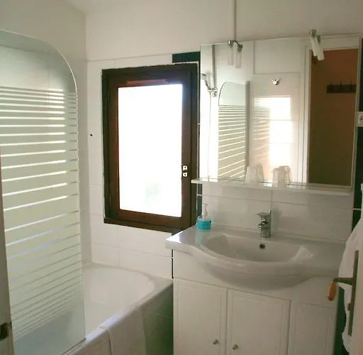 Hotel Hotel De La Valentin 2*